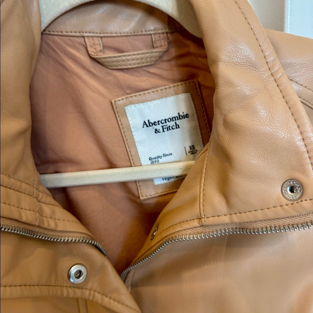 Leather Cropped Utility Bomber Jacket - Picture 2 of 2